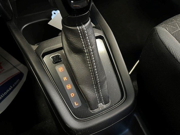 Suzuki Swift 8 of 9