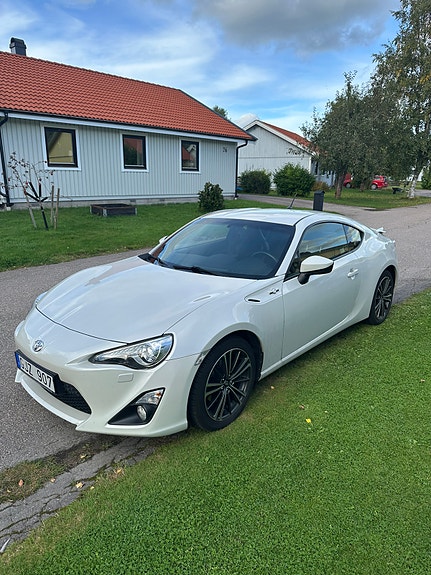 Toyota GT86 3 of 17
