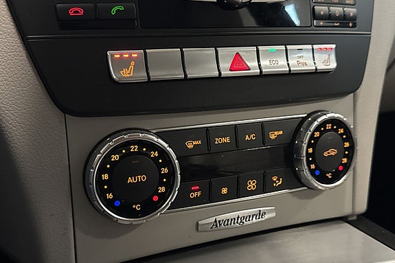 Mercedes-Benz C220 19 of 23