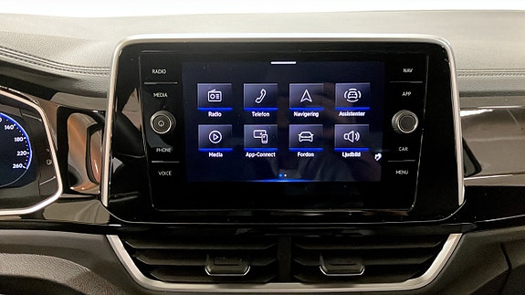 Volkswagen T-Roc 9 of 14