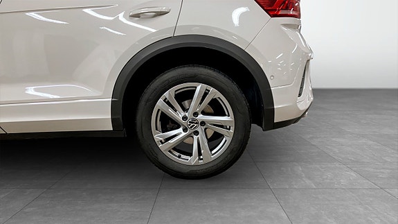 Volkswagen T-Roc 6 of 14