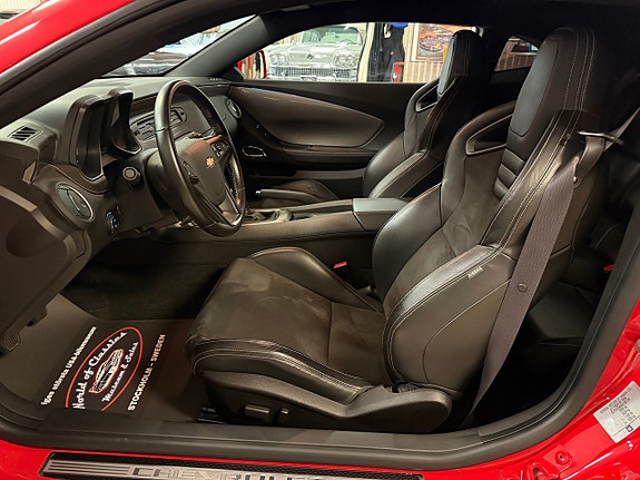 Chevrolet Camaro 13 of 26