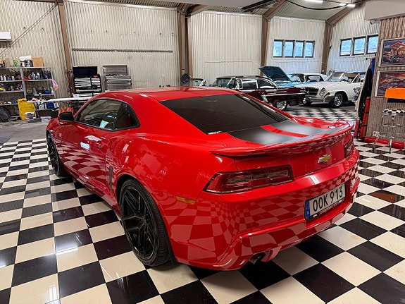 Chevrolet Camaro 8 of 26