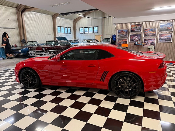 Chevrolet Camaro 9 of 26