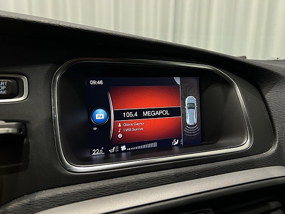 Volvo V40 Cross Country 11 of 13
