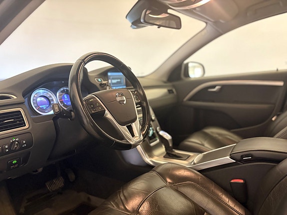 Volvo V70 9 of 15