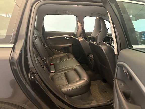Volvo V70 10 of 15