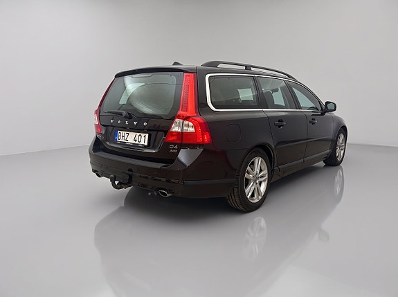 Volvo V70 3 of 15