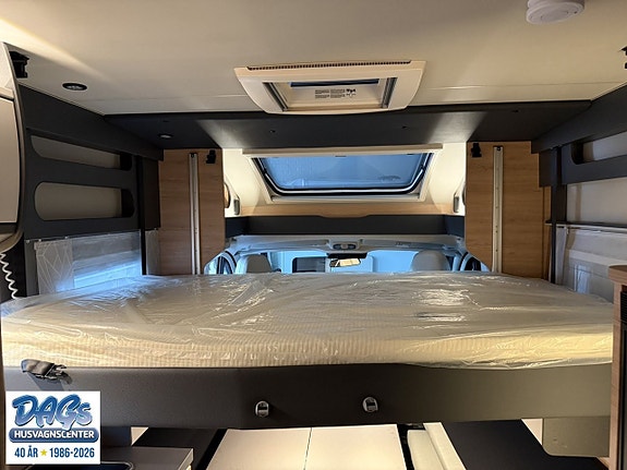 Knaus L!VE WAVE PLATINUM SELECTION 700 DX 14 of 19