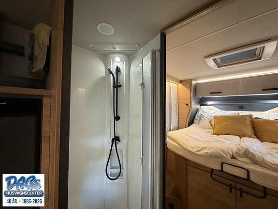 Knaus L!VE WAVE PLATINUM SELECTION 700 DX 17 of 19