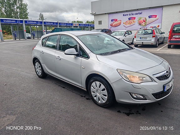 Opel Astra 4 of 11