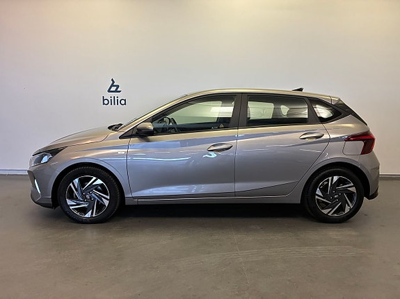 Hyundai i20 3 of 17