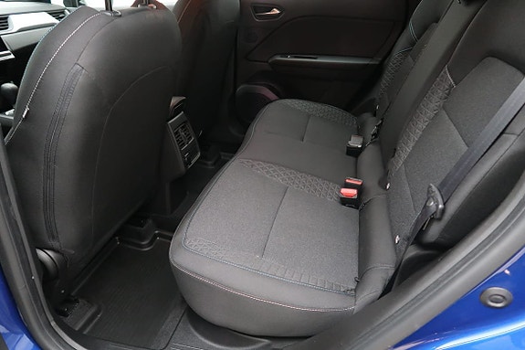Renault Captur 5 of 13