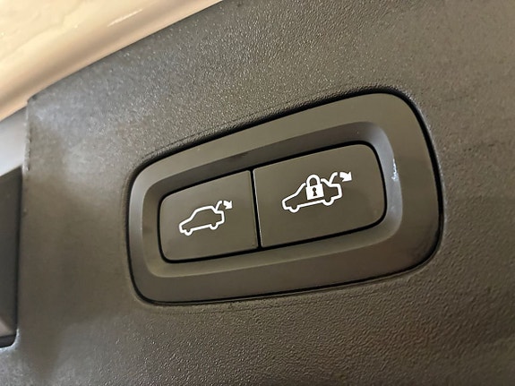 Polestar 2 10 of 23