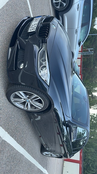 BMW 335i 2 of 6