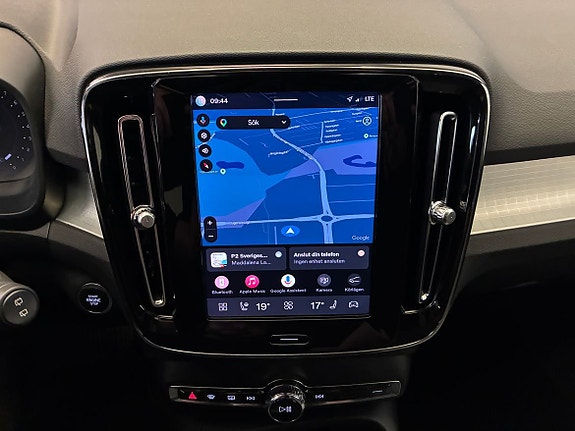 Volvo XC40 16 of 17