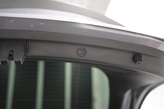Tesla Model Y 24 of 24