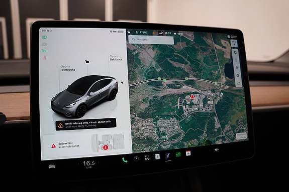 Tesla Model Y 19 of 24