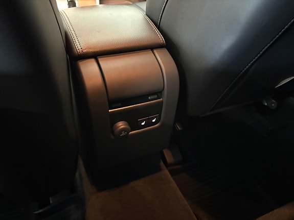 Volvo XC60 23 of 26