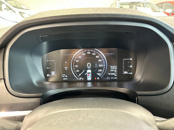 Volvo V90 22 of 30