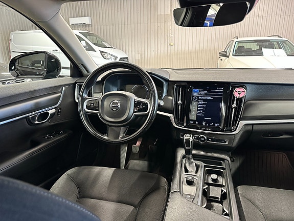 Volvo V90 15 of 30