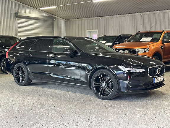 Volvo V90 2 of 30