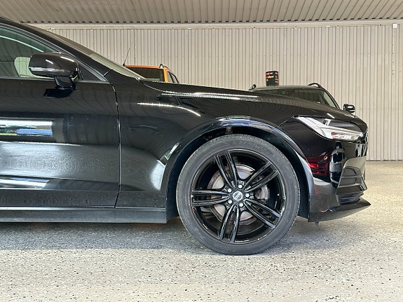 Volvo V90 5 of 30