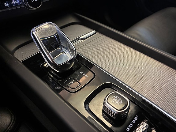 Volvo XC60 18 of 21