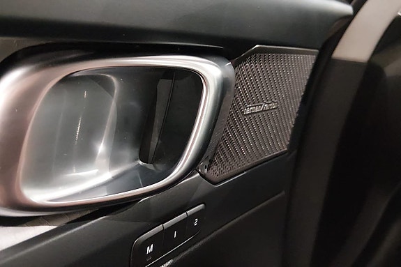 Volvo XC40 19 of 20
