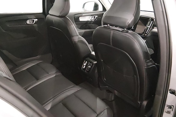 Volvo XC40 8 of 20