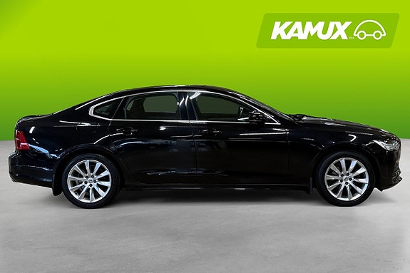 Volvo S90 2 of 23