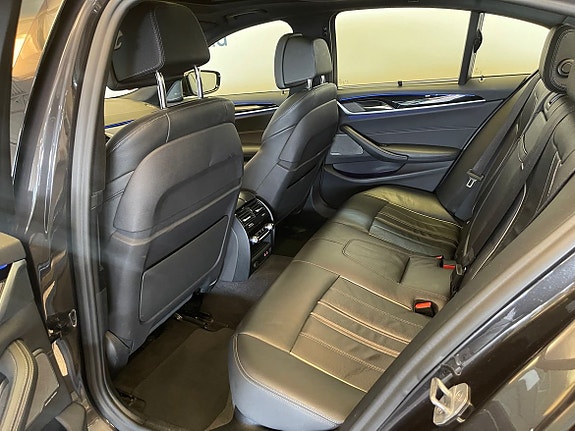 BMW 530e 13 of 18