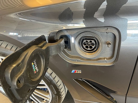 BMW 530e 9 of 18