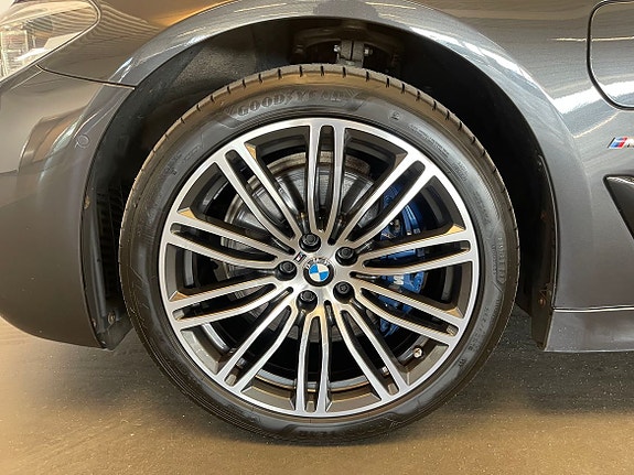 BMW 530e 8 of 18