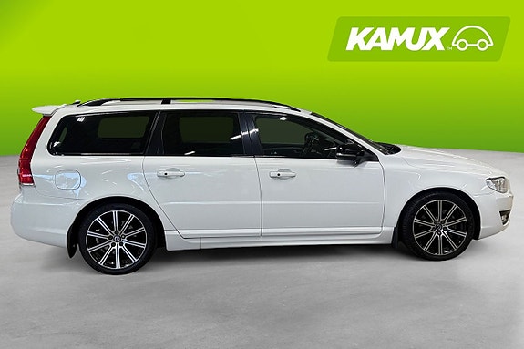 Volvo V70 2 of 22