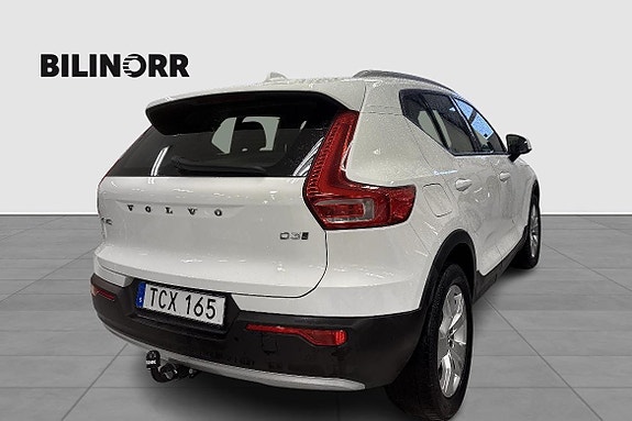 Volvo XC40 5 of 11
