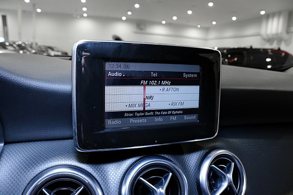 Mercedes-Benz A180 21 of 28