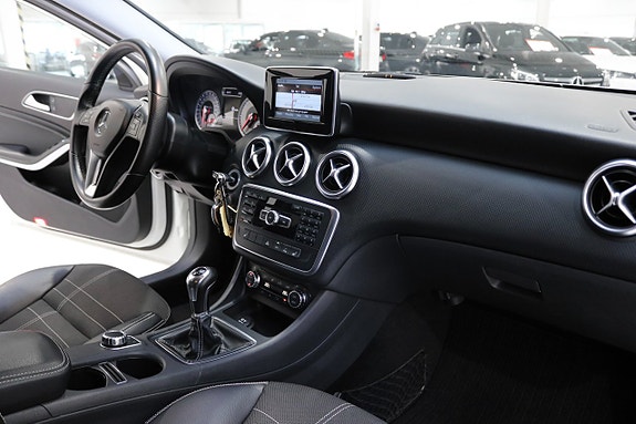 Mercedes-Benz A180 12 of 28