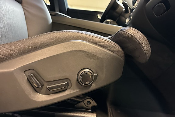 Volvo XC60 29 of 30