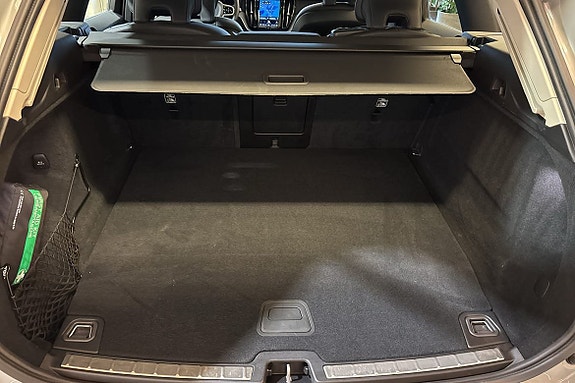 Volvo XC60 23 of 30