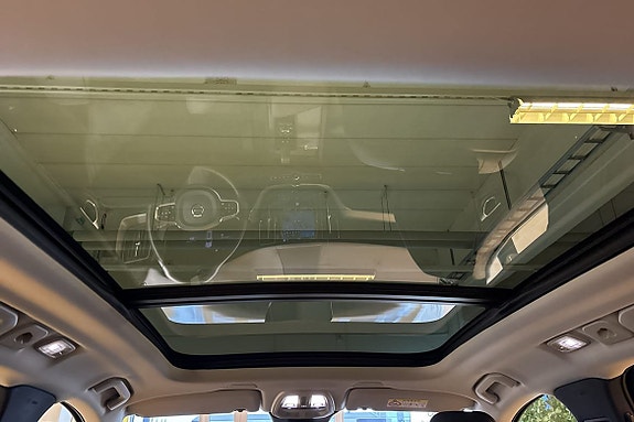 Volvo XC60 24 of 30