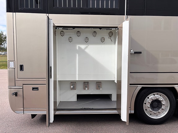Product image 18 of 20