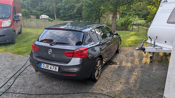 BMW 118d 5 of 8
