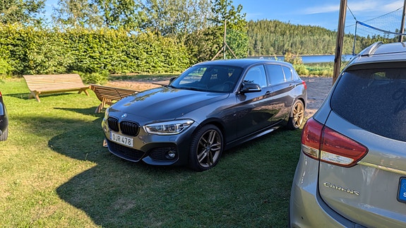 BMW 118d 2 of 8
