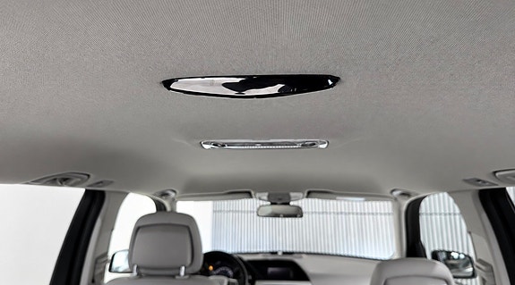 Mercedes-Benz GLK220 12 of 29