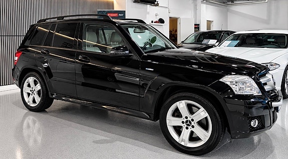 Mercedes-Benz GLK220 3 of 29