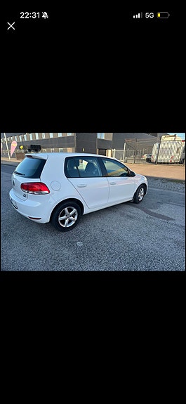 Volkswagen Golf VI 2 of 6