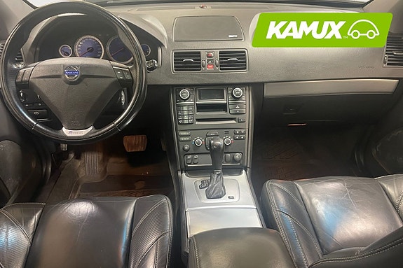 Volvo XC90 10 of 20