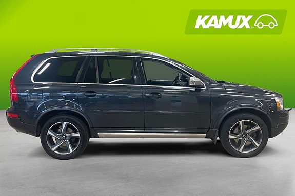 Volvo XC90 2 of 20