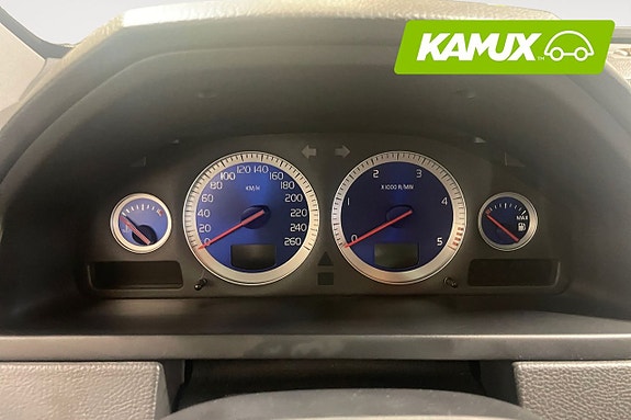 Volvo XC90 12 of 20